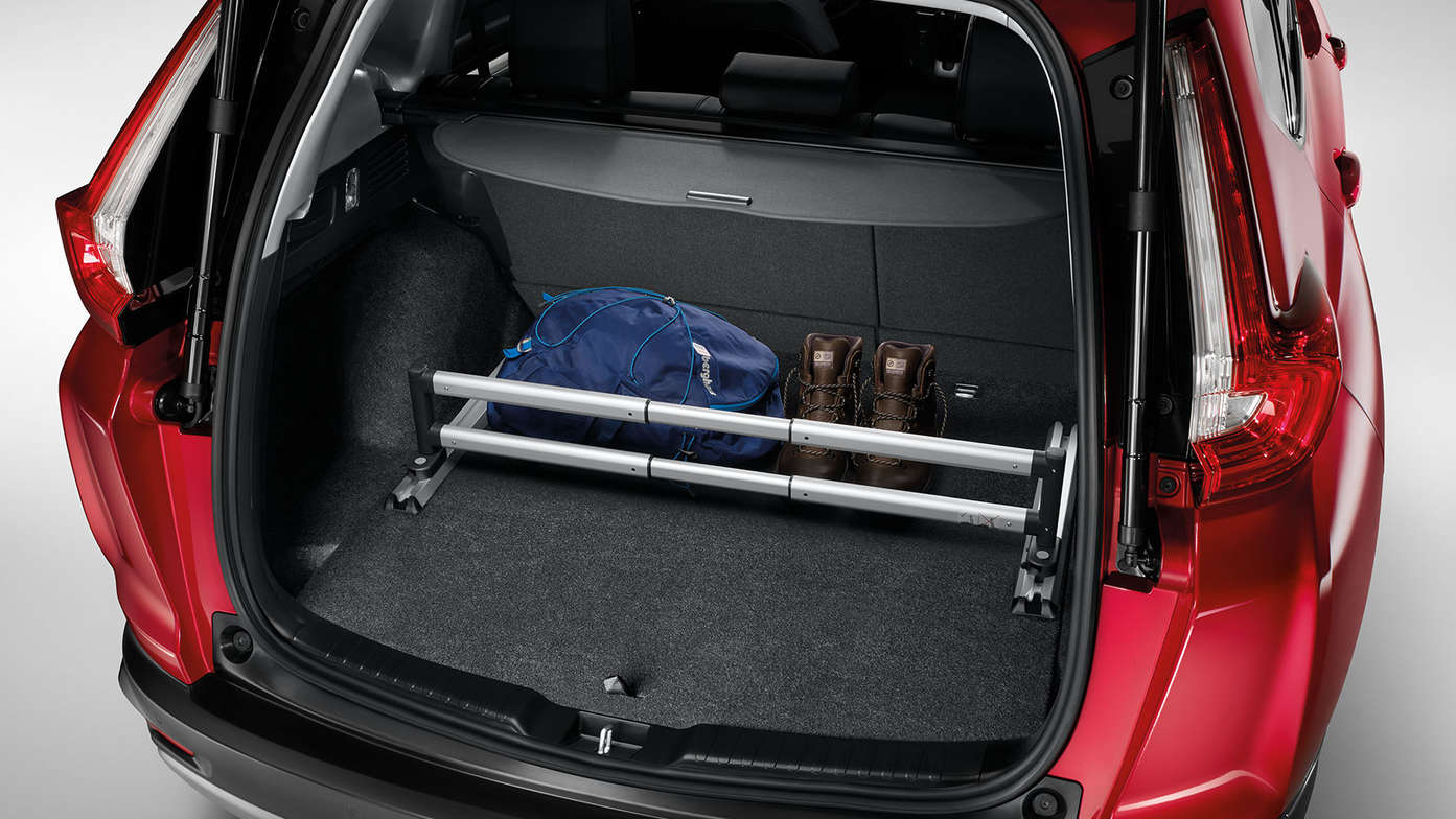 Zadný pohľad na prémiový organizér batožinového priestoru modelu Honda CR-V Hybrid.