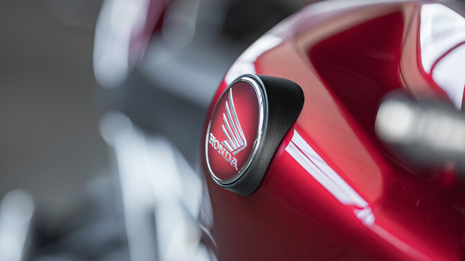 Honda wings logo on fuel tank