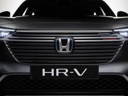 Honda HR-V 1,5 Elegance e-HEV CVT  /Zimná sada kolies "17" s pneu Nexen za 400,-EUR/